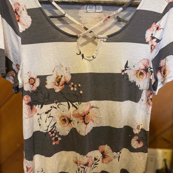 Maurices Tops - Maurices Black and White Striped Floral Tee